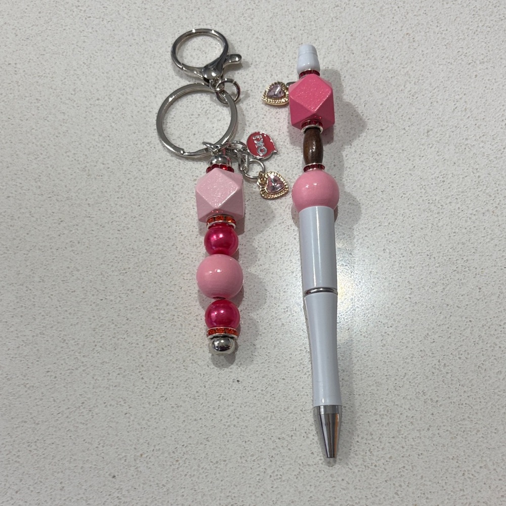 New Beaded Pink Pen and Keychain Set – Women Accessories NWOT